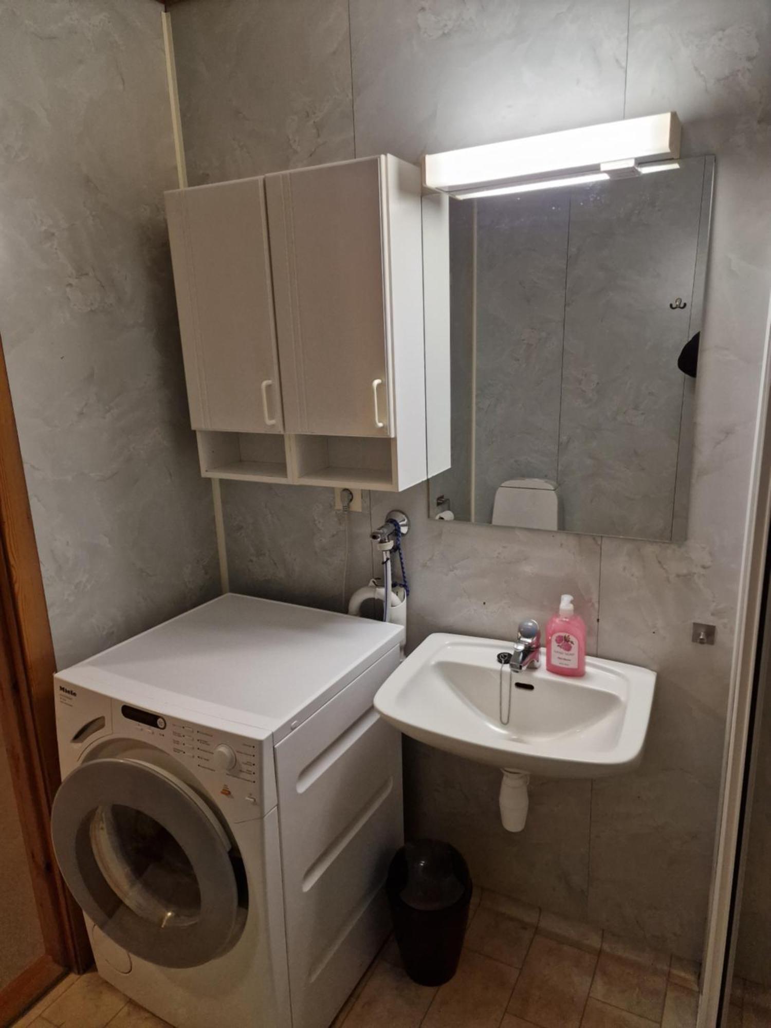 Rom Sentralt I Sogndal Hostel Ngoại thất bức ảnh