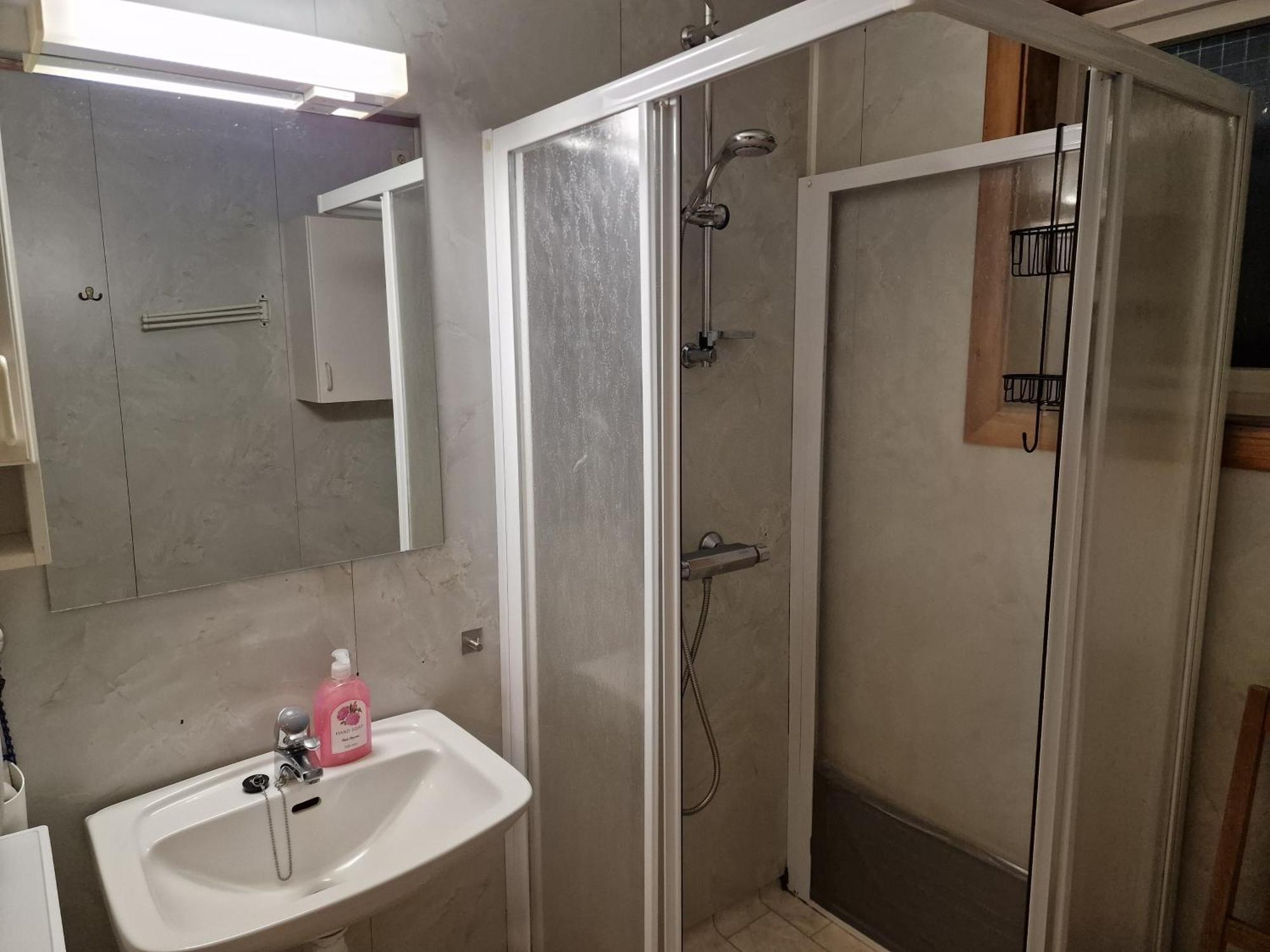 Rom Sentralt I Sogndal Hostel Ngoại thất bức ảnh