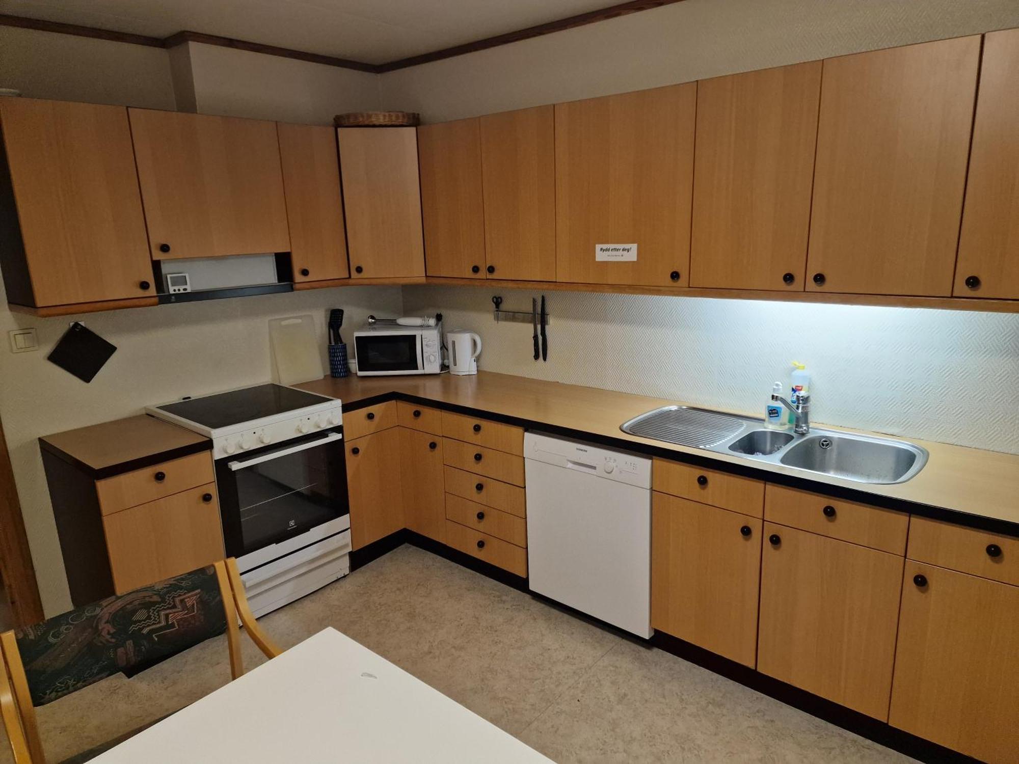 Rom Sentralt I Sogndal Hostel Ngoại thất bức ảnh