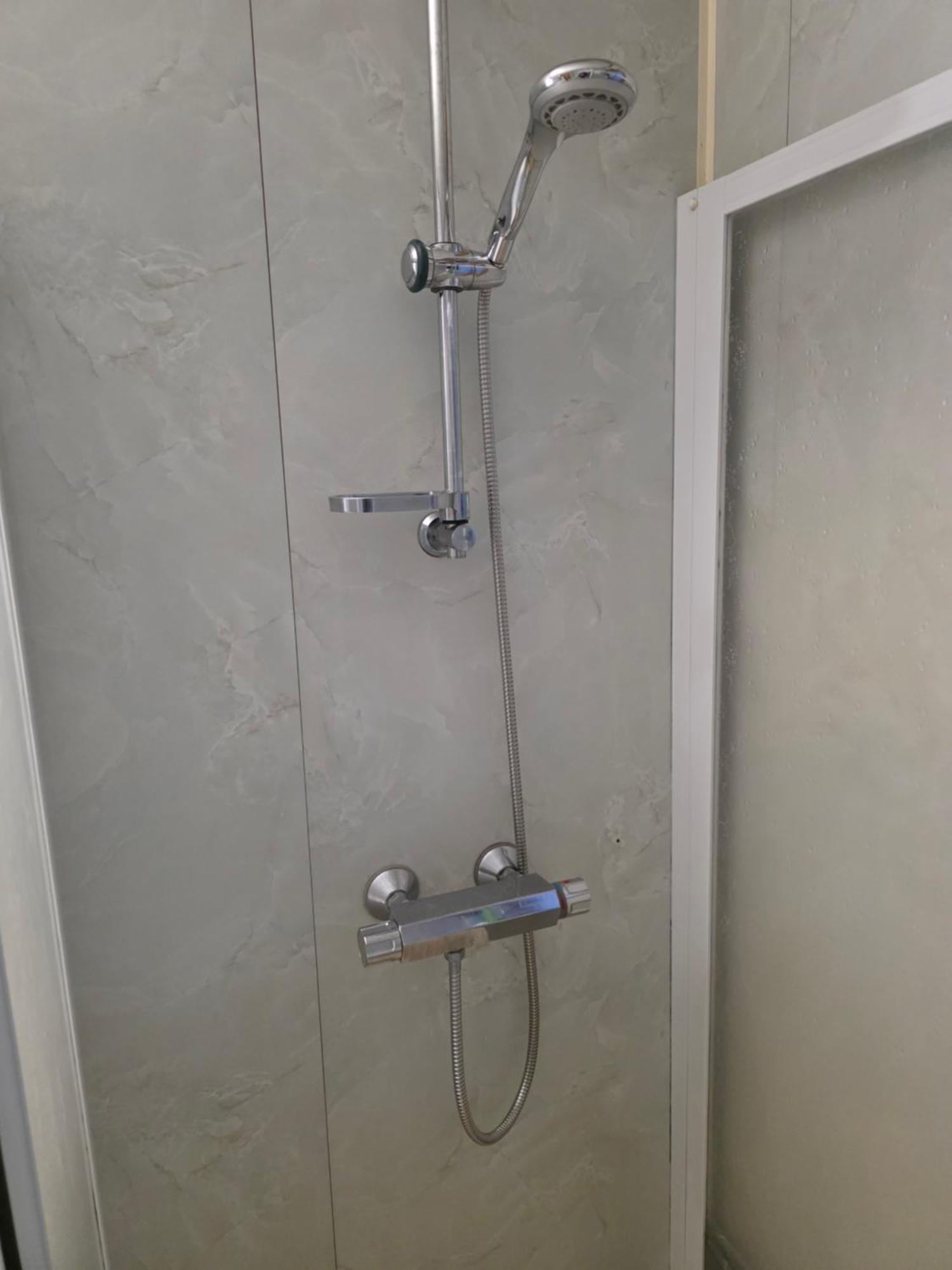 Rom Sentralt I Sogndal Hostel Ngoại thất bức ảnh