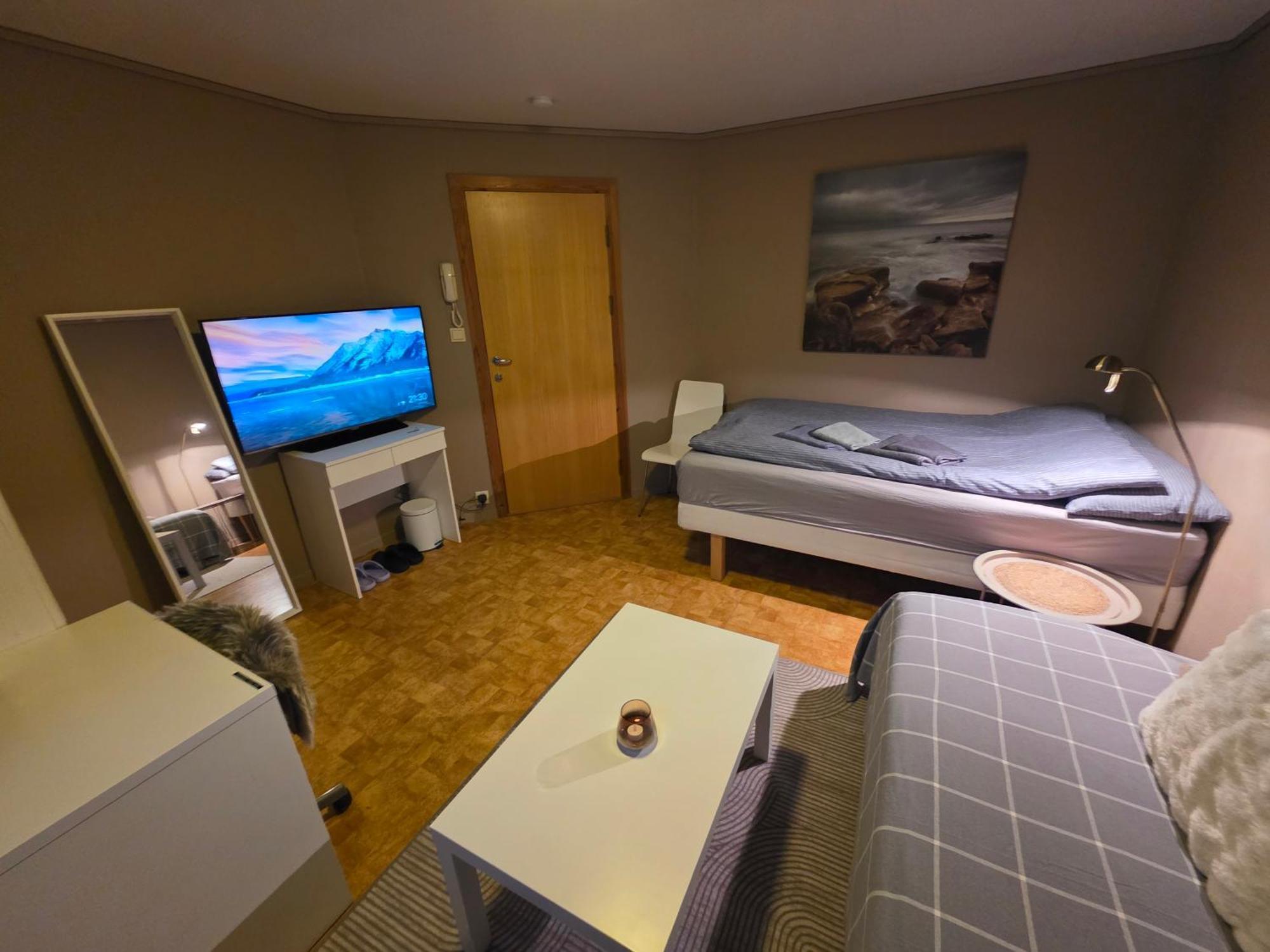 Rom Sentralt I Sogndal Hostel Ngoại thất bức ảnh